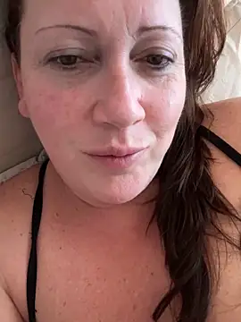 Snapshot of xsexycurvymilf chatting on 03/08/25, 07:27 xsexycurvymilf online show from 03/08/25, 07:27