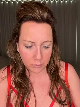 xsexycurvymilf online show from 02/18/26, 03:19