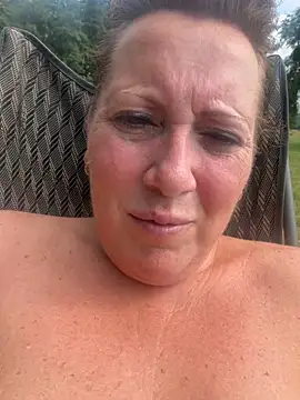 Snapshot of xsexycurvymilf chatting on 07/16/26, 02:56 xsexycurvymilf online show from 07/16/26, 02:56