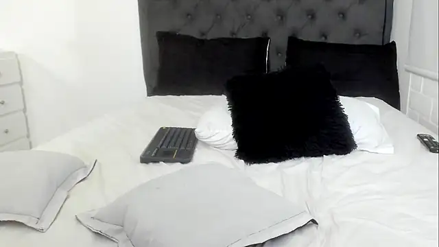 sara evans02 online show from 01/20/25, 06:31