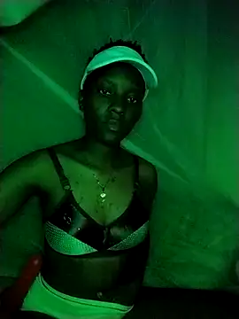 Snapshot of ShydatX chatting on 11/05/25, 06:52 ShydatX online show from 11/05/25, 06:52