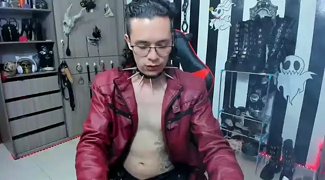 Snapshot of daven56 chatting on 02/01/25, 05:16 daven56 online show from 02/01/25, 05:16