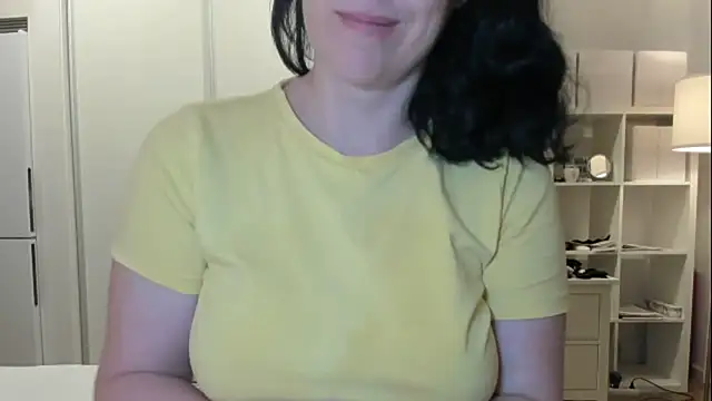 emmita69  online show from 10/11/25, 05:17