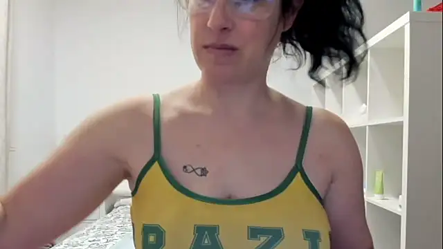 emmita69  online show from 11/27/25, 10:34