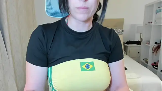 emmita69  online show from 04/16/26, 04:13