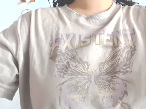 Amara18  online show from 12/15/24, 04:18