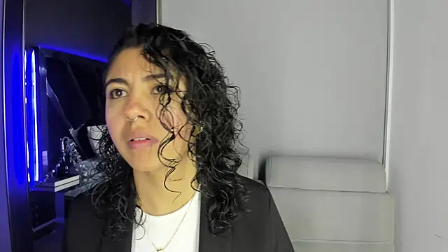 Amareto  online show from 01/11/26, 12:10