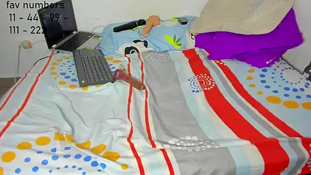 aphrodites ass online show from 06/22/26, 03:25
