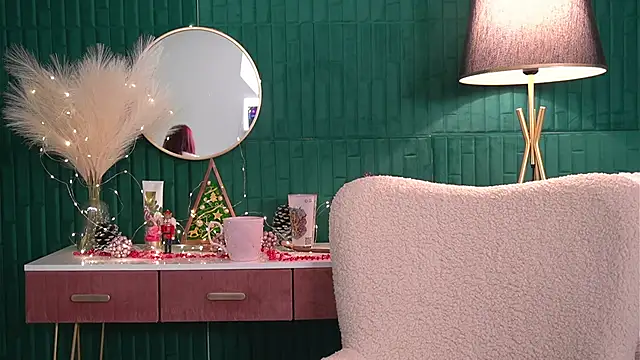 HaileyMoonn online show from 12/18/25, 04:29