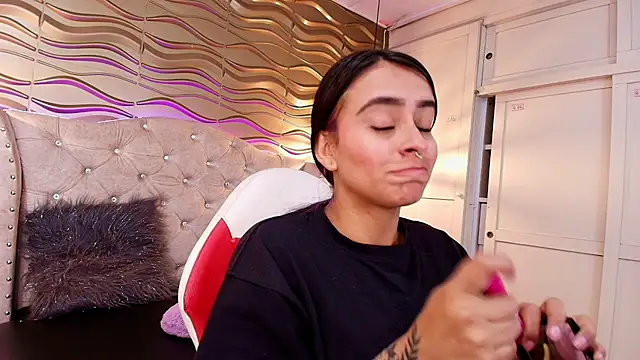 Andreita Jones online show from 12/05/25, 12:03