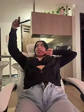 PetitLumiere online show from 12/28/24, 02:11