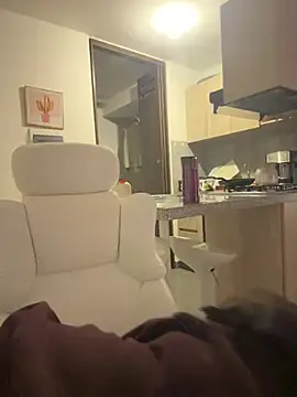 PetitLumiere online show from 01/03/25, 03:49