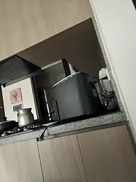 PetitLumiere online show from 03/19/25, 10:31