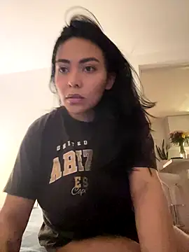 PetitLumiere online show from 09/30/25, 02:49