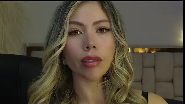 Ammy Castro online show from 02/25/26, 09:24