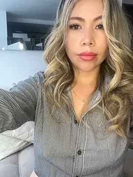 Snapshot of Ammy_Castro chatting on 05/30/26, 10:18 Ammy Castro online show from 05/30/26, 10:18