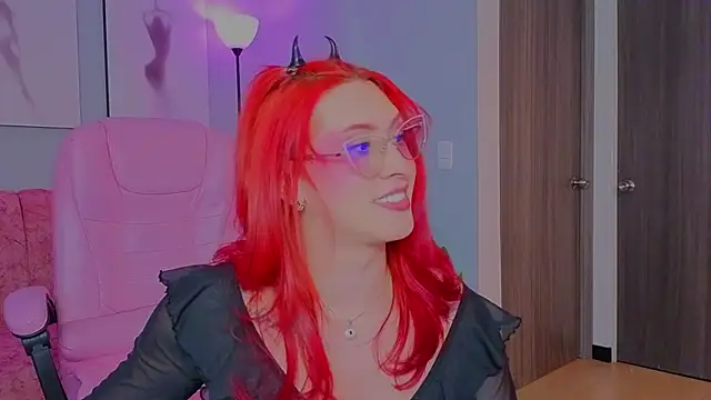 Juliana Saenzz online show from 03/26/26, 06:02