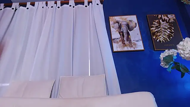 AleezaFrench online show from 12/20/24, 01:43