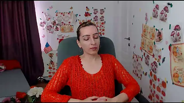 EvelynAngell online show from 09/15/25, 06:02