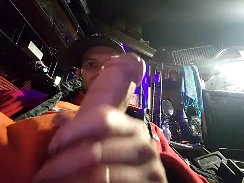 Snapshot of Herwish chatting on 02/12/25, 07:02 Herwish online show from 02/12/25, 07:02