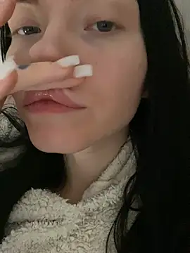 Lisaaa Alisa online show from 03/10/25, 07:07