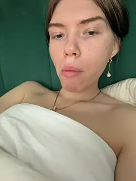 Snapshot of Lisaaa_Alisa chatting on 05/15/26, 08:43 Lisaaa Alisa online show from 05/15/26, 08:43
