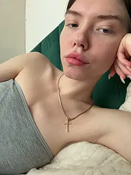 Snapshot of Lisaaa_Alisa chatting on 05/18/26, 04:18 Lisaaa Alisa online show from 05/18/26, 04:18