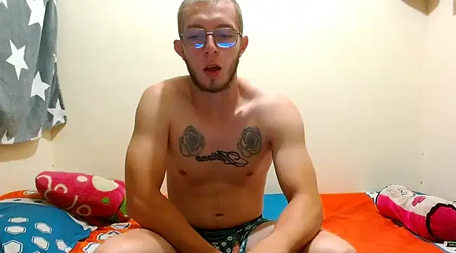 Snapshot of king-Randal chatting on 02/16/25, 02:31 king-Randal online show from 02/16/25, 02:31