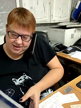 Klio5678 online show from 12/02/25, 08:37