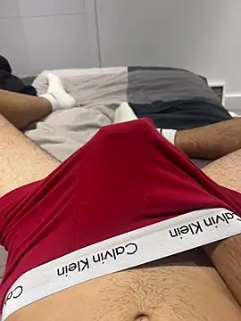 h0rnyguy001 online show from 10/02/25, 10:28