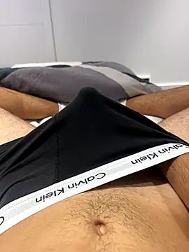 h0rnyguy001 online show from 10/10/25, 06:45