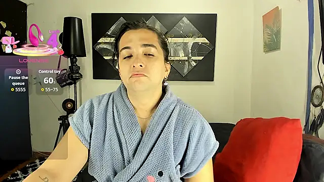 SARAMISHA online show from 12/20/25, 03:41