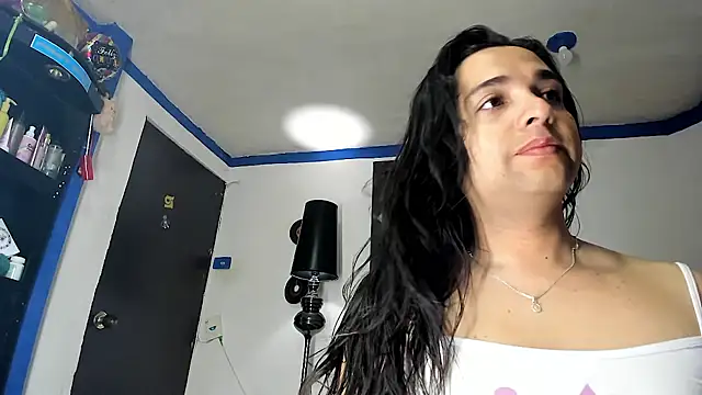 Snapshot of SARAMISHA chatting on 04/27/26, 01:31 SARAMISHA online show from 04/27/26, 01:31