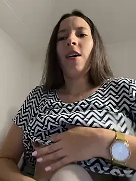 LittleDoll    online show from 03/08/25, 01:50