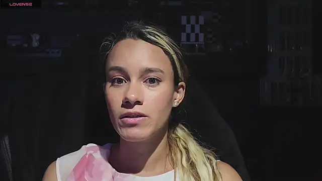 SamanthaWatson online show from 10/03/25, 01:35