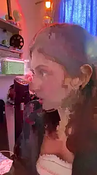 LiliJones  online show from 01/31/25, 08:22