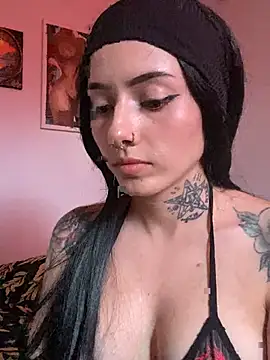 LiliJones  online show from 03/01/25, 07:59