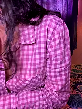 LiliJones  online show from 11/20/25, 04:07