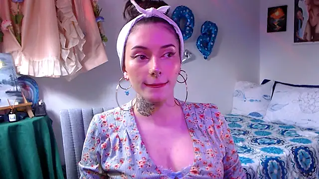 LiliJones  online show from 05/08/26, 08:25