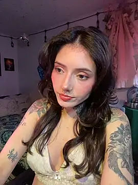 LiliJones  online show from 05/19/26, 09:54