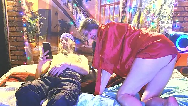 PropertyAndBiker online show from 11/02/25, 11:07