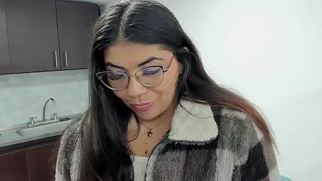 Luna Dumont online show from 09/12/25, 11:43