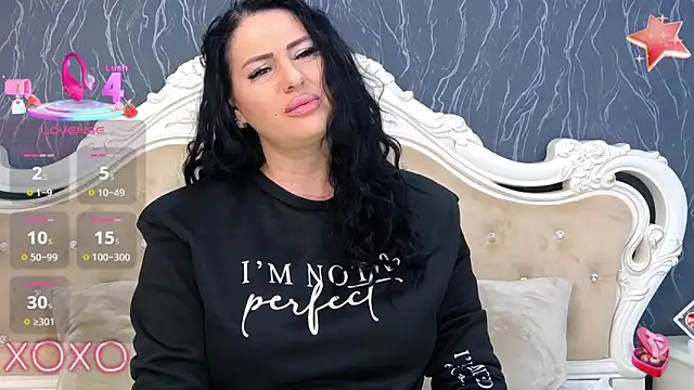 Snapshot of Lauren_Saint chatting on 03/21/25, 12:17 Lauren Saint online show from 03/21/25, 12:17