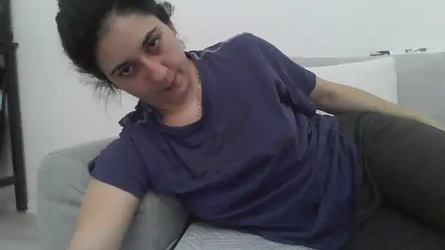 Snapshot of davenmichelle00 chatting on 04/04/26, 07:17 davenmichelle00 online show from 04/04/26, 07:17