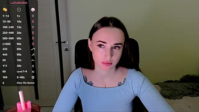 Kimmberr online show from 10/17/25, 03:31