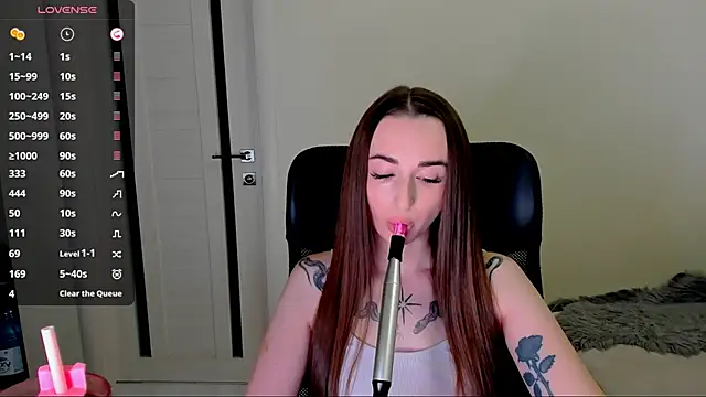 Kimmberr online show from 11/29/25, 05:54