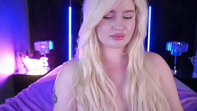 CocoSecretss online show from 12/09/24, 10:54