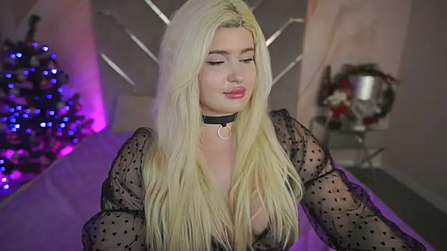 CocoSecretss online show from 01/03/25, 11:14