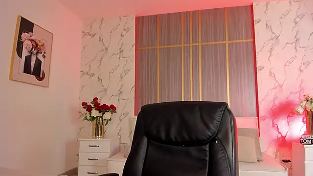 Dollar-girl online show from 02/14/26, 03:53