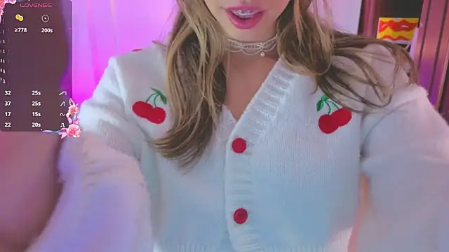 NATAASHA    online show from 09/18/25, 03:19